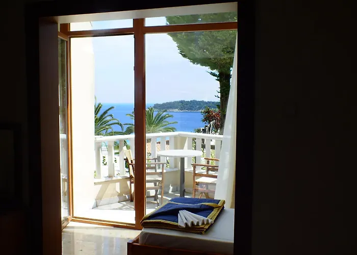 Kinira Beach Hotel