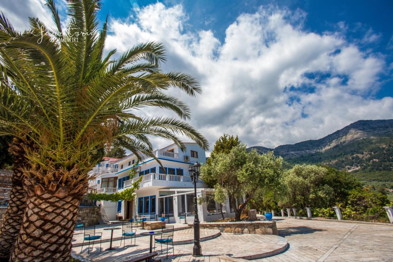 Kinira Beach Hotel 酒店