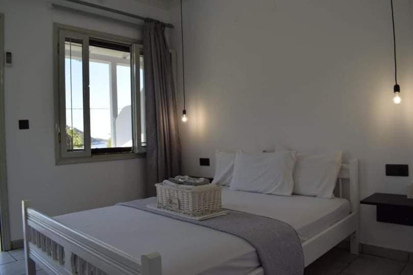 酒店 Kinira Beach Hotel