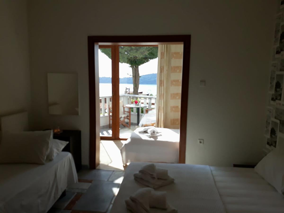 Kinira Beach Hotel 酒店 2*